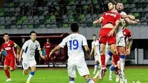 太阳力克开拓者，布克爆发利拉德独木难支