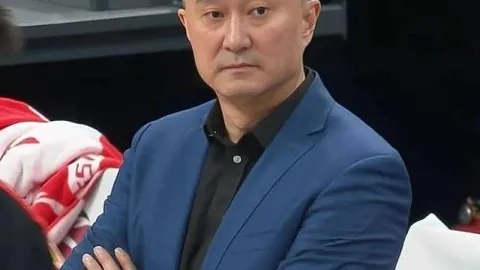 张琳艳获中国女子金球奖：海外磨砺非女足振兴独门秘籍——中新网报道